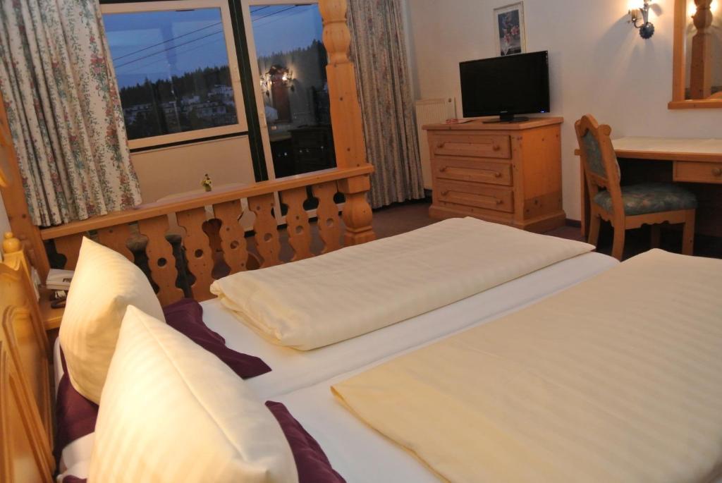 Hotel Gruberhof Innsbruck Igls B&B Phòng bức ảnh